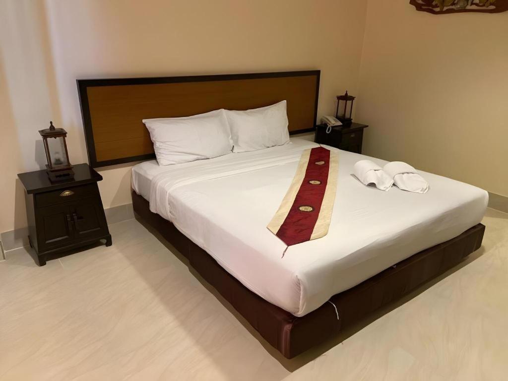 Rayong Lanna Hotel Eksteriør bilde