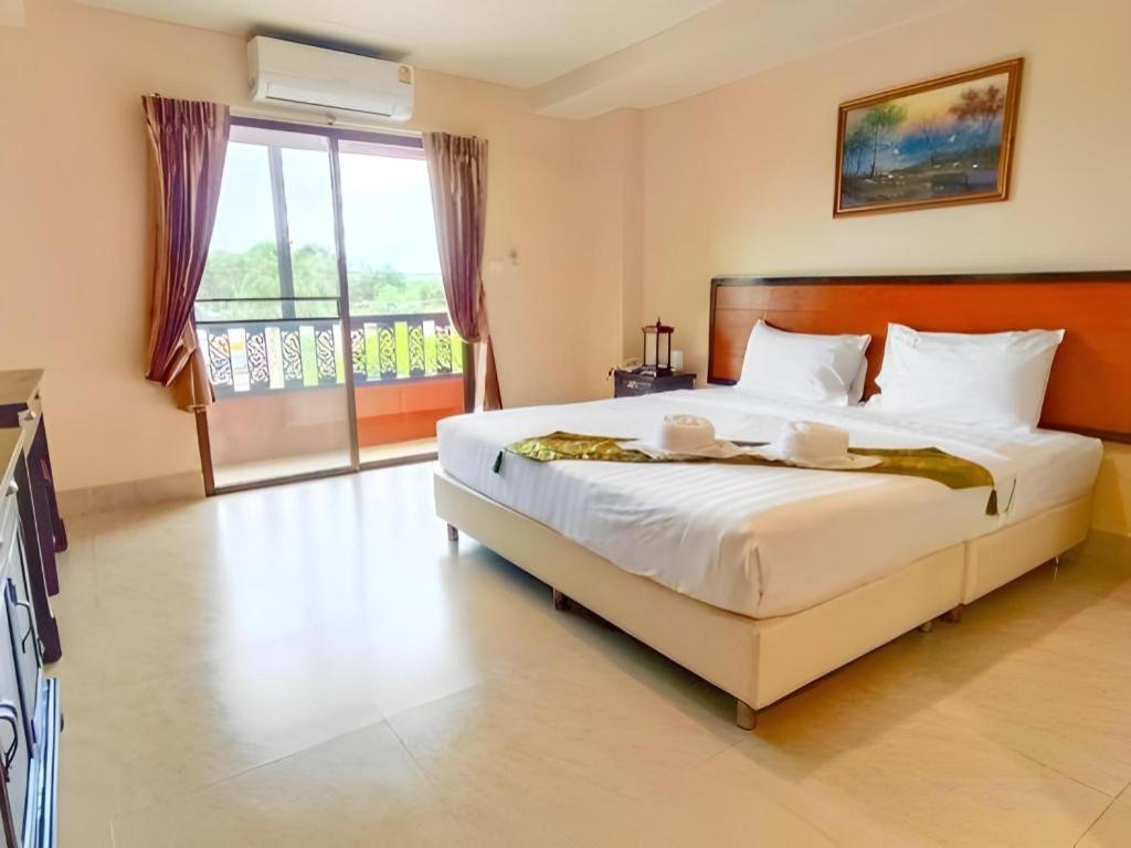 Rayong Lanna Hotel Eksteriør bilde
