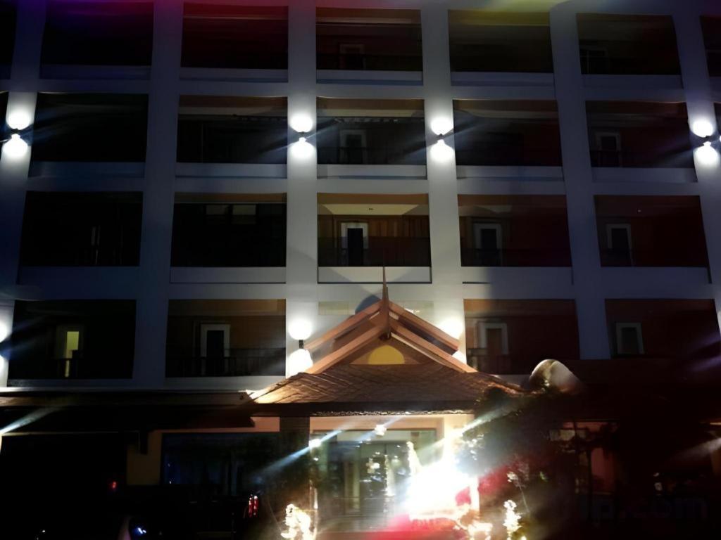 Rayong Lanna Hotel Eksteriør bilde